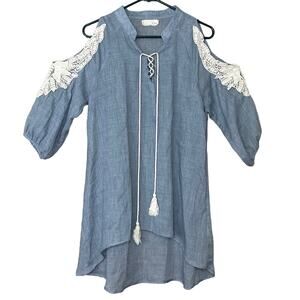 A'reve Blue Chambray Denim Tunic Top White Lace Cold Shoulder Size Medium